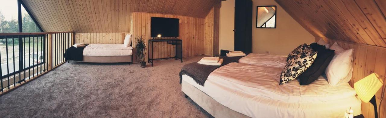 Hotel Bursztynowy Jozefow na Wisla 외부 사진
