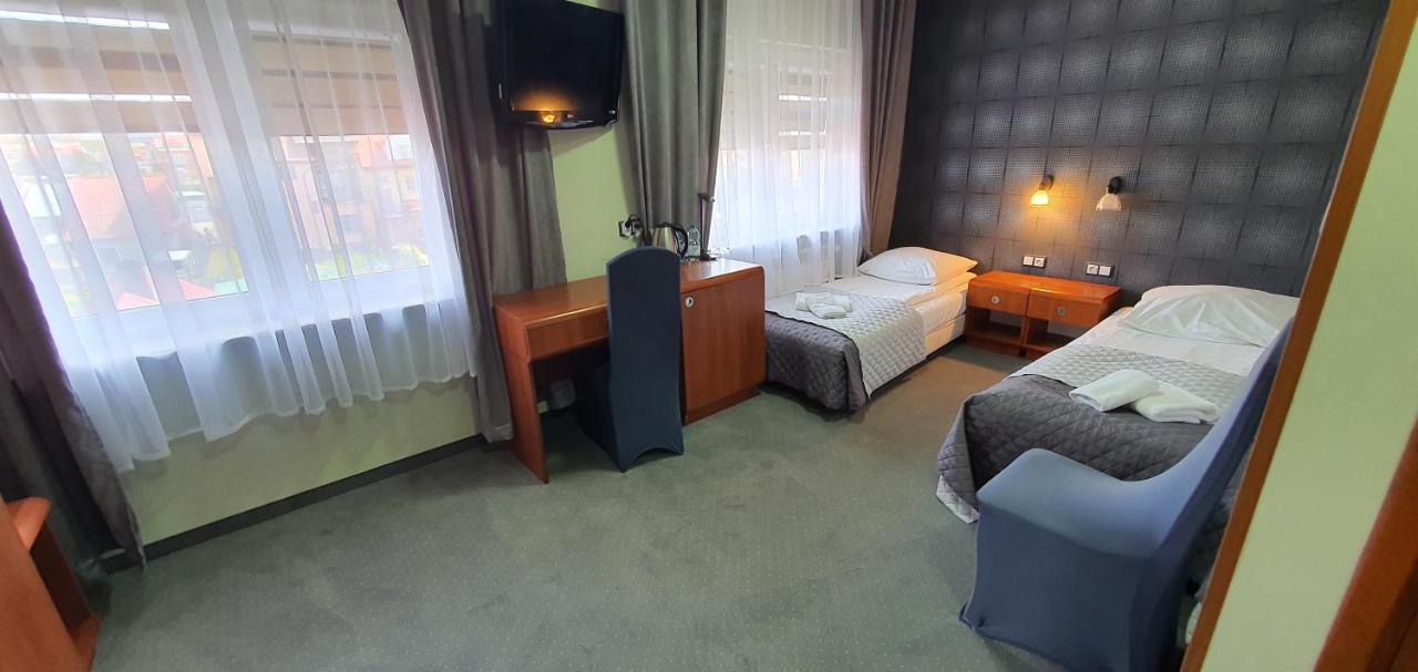 Hotel Bursztynowy Jozefow na Wisla 외부 사진
