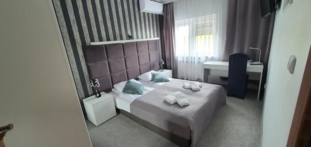Hotel Bursztynowy Jozefow na Wisla 외부 사진