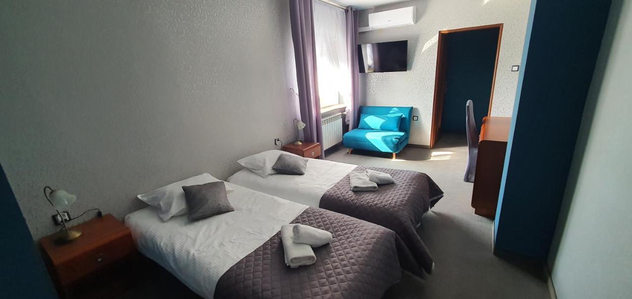 Hotel Bursztynowy Jozefow na Wisla 외부 사진