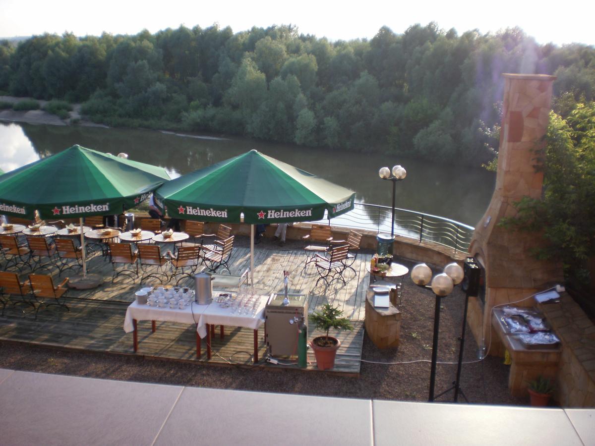 Hotel Bursztynowy Jozefow na Wisla 외부 사진