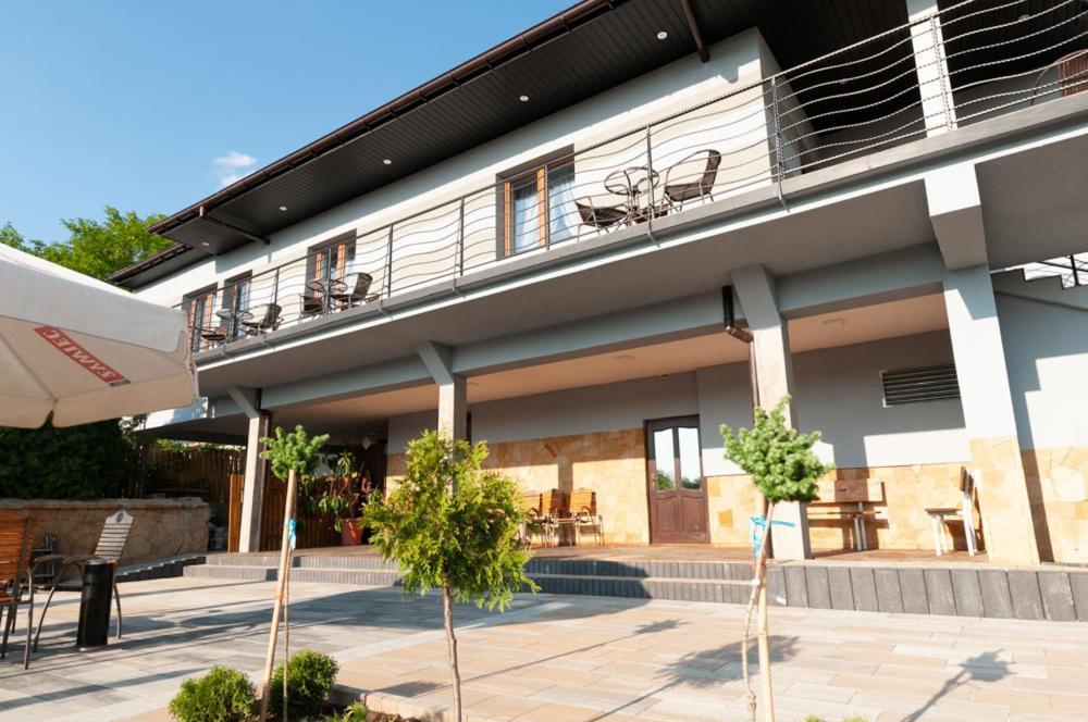 Hotel Bursztynowy Jozefow na Wisla 외부 사진