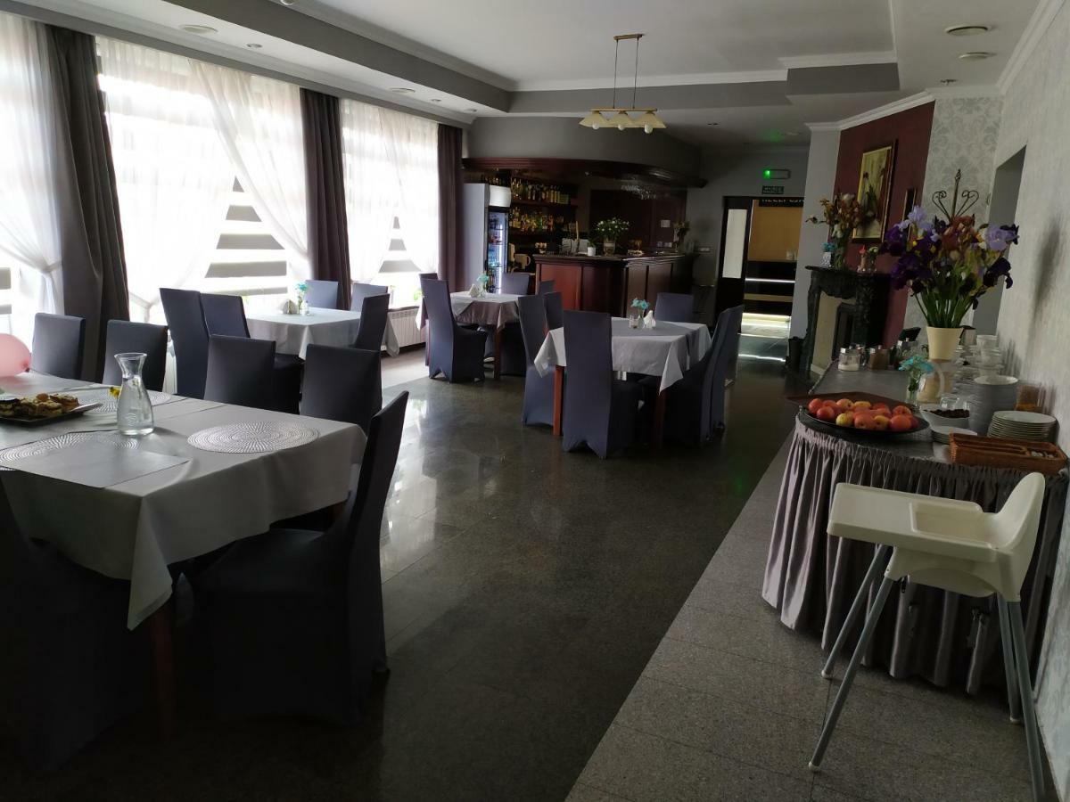 Hotel Bursztynowy Jozefow na Wisla 외부 사진