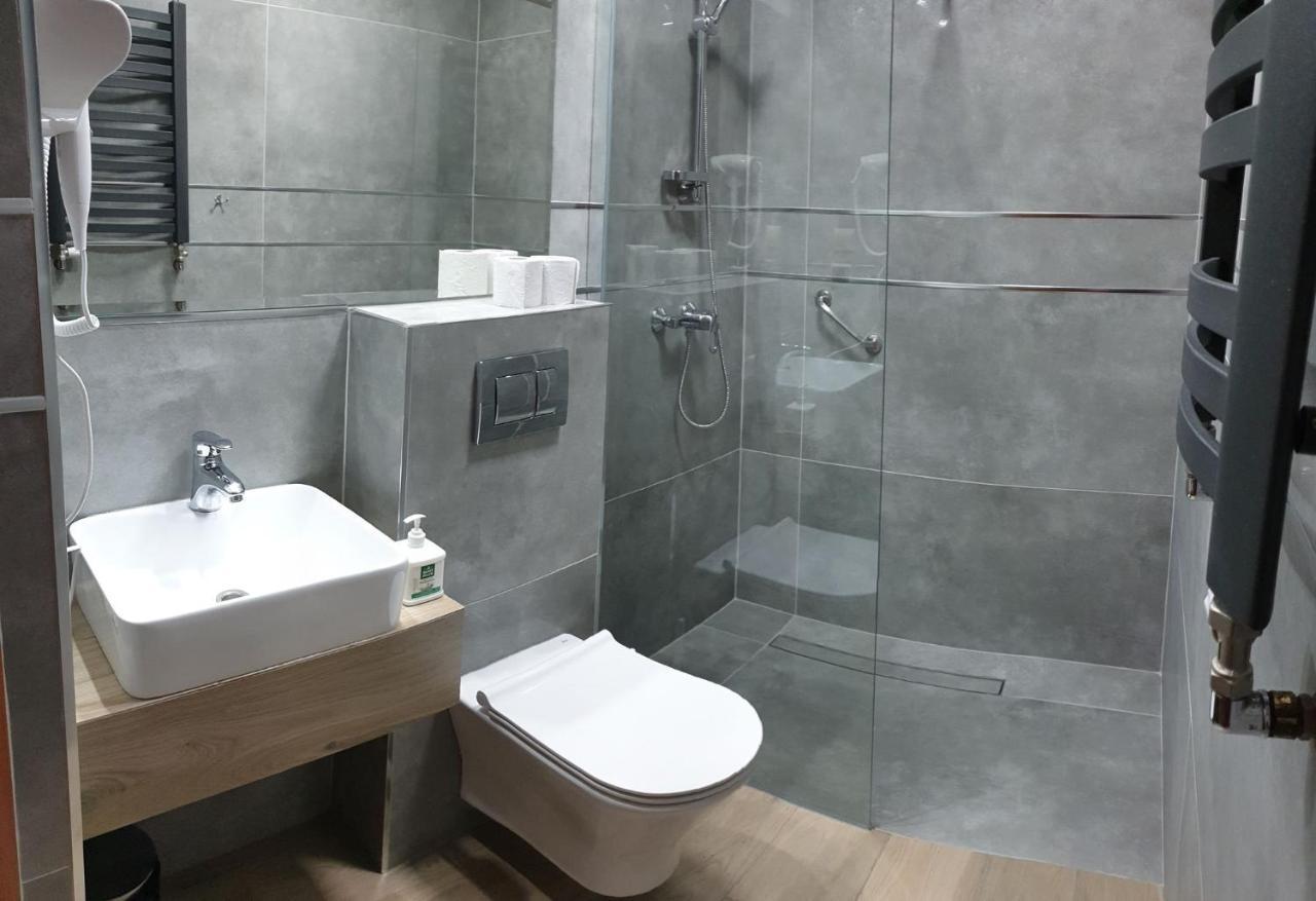 Hotel Bursztynowy Jozefow na Wisla 외부 사진